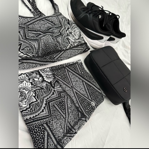 LULULEMON/Inked Wunder Under Ice Grey Black Leggings /4 - Picture 4 of 11